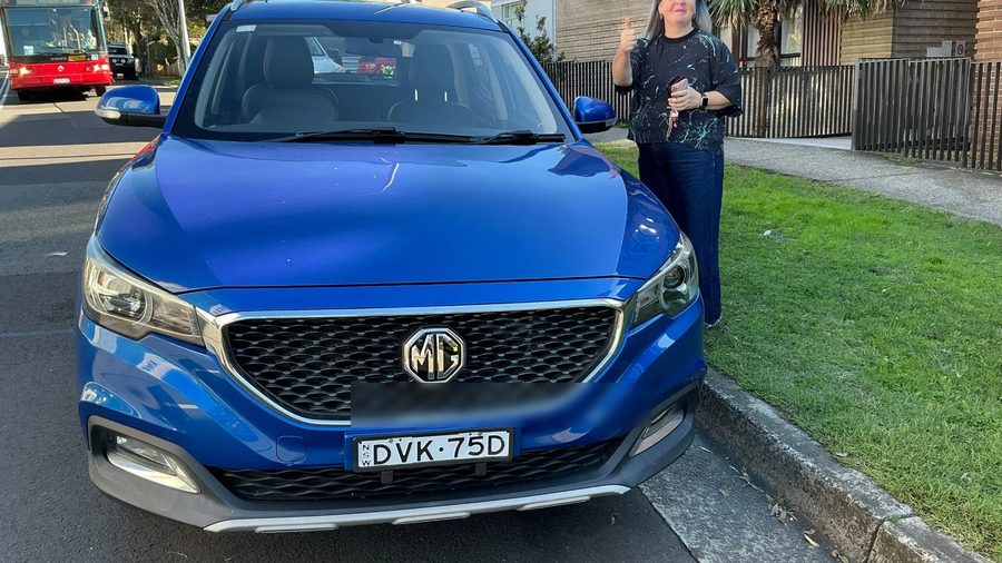 Customer with the MG ZS they sold to CarBuyers